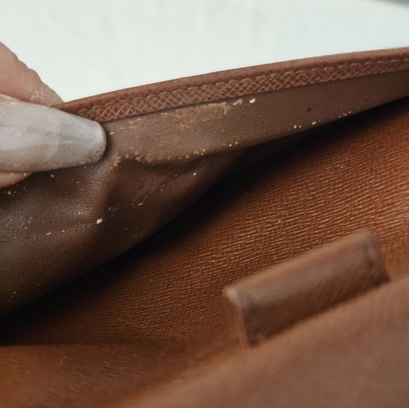 Louis Vuitton Vintage Monogram Porte Tresor International Wallet - Picture 7 of 13